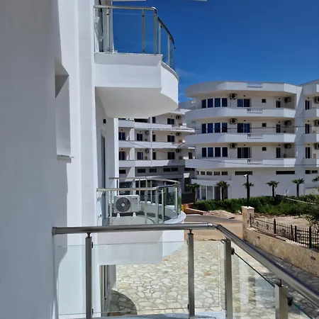 Klari Hotel 3*