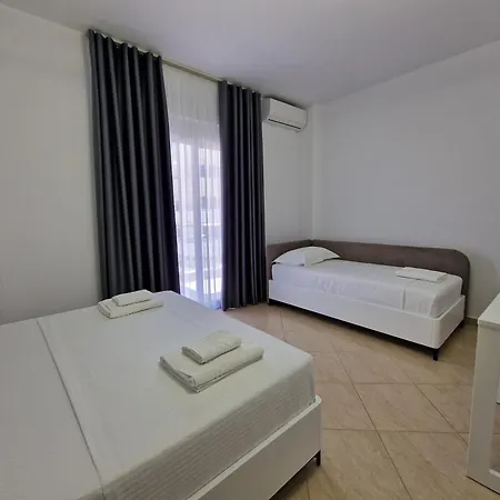 Klari 3* Ksamil