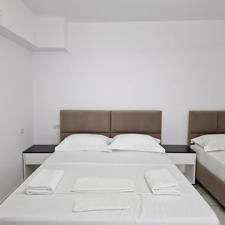 Hotel Klari 3*