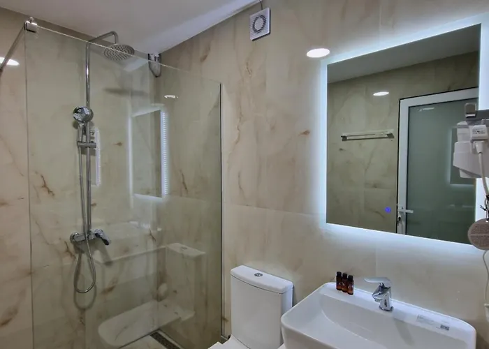 Klari Εξαμίλιο