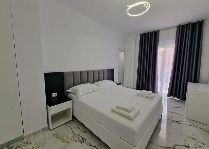 Klari Εξαμίλιο