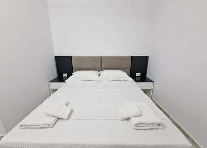 Klari فندق كساميل